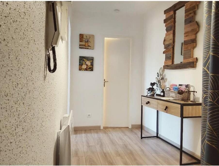 Spacieux T2 Cosy En Face De La Gare Avec Garage ! 贝尔福 外观 照片